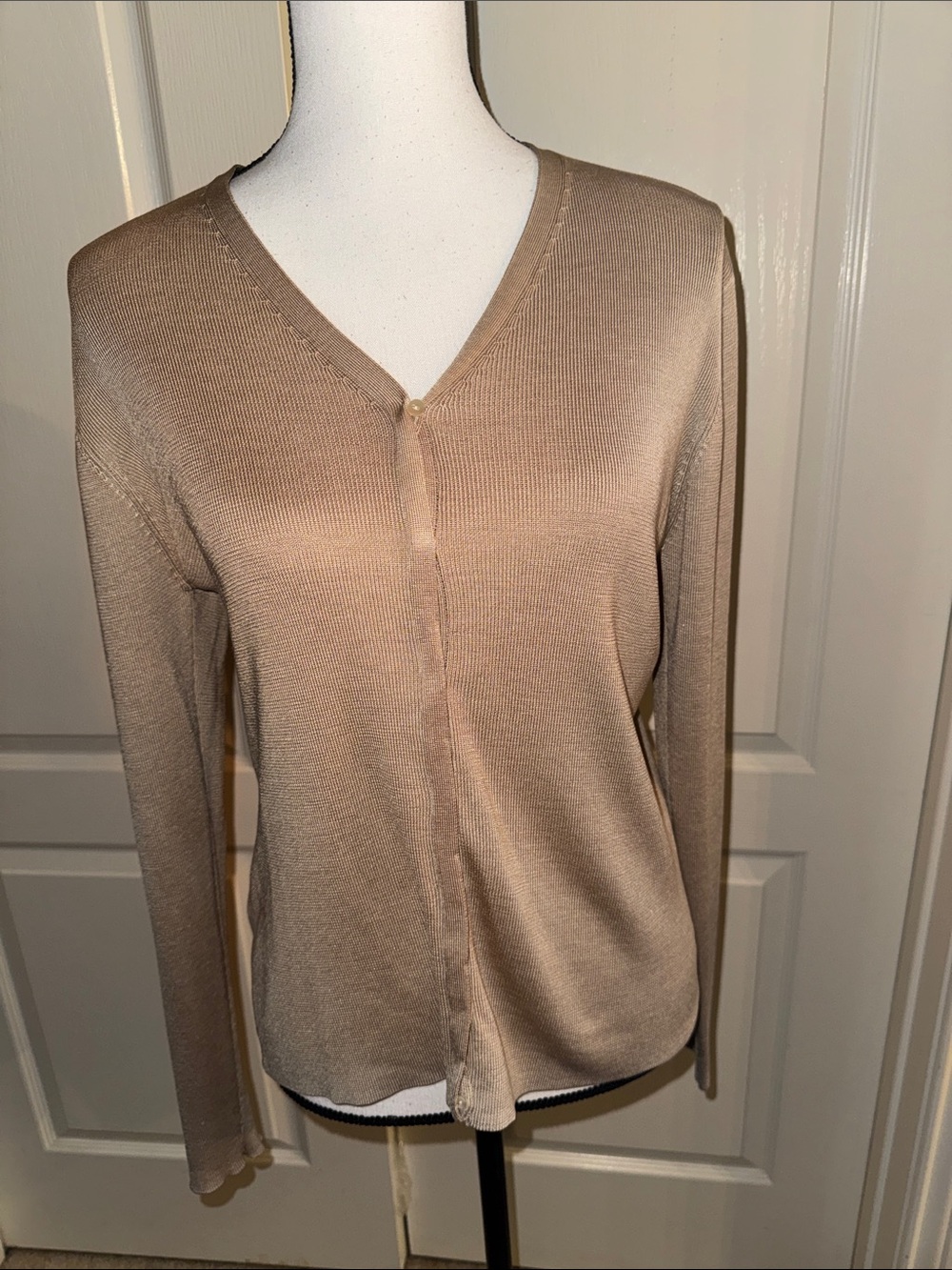 Banana Republic - Tan V-Neck Silk Cardigan Sweater - Size Large